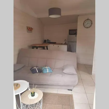 Apartment Maisonnette En Pierre Independante De 20 M2