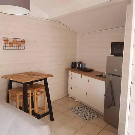 Apartment Maisonnette En Pierre Independante De 20 M2 *