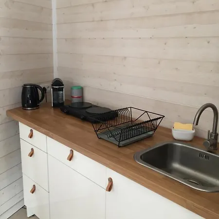 Maisonnette En Pierre Independante De 20 M2 *